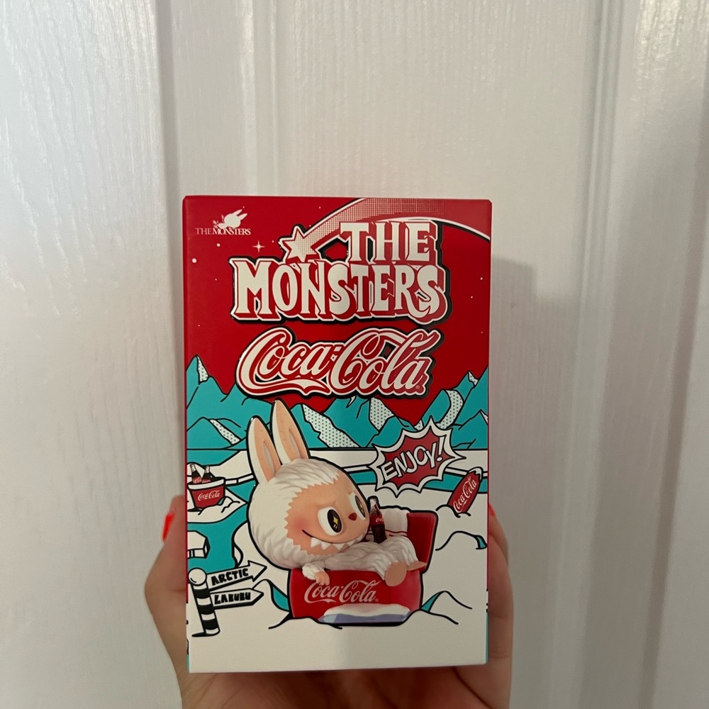 THE MONSTERS COCA-COLA Series Figures